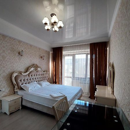 Elite Apartment In Street Mederova 50 Biskek Kültér fotó