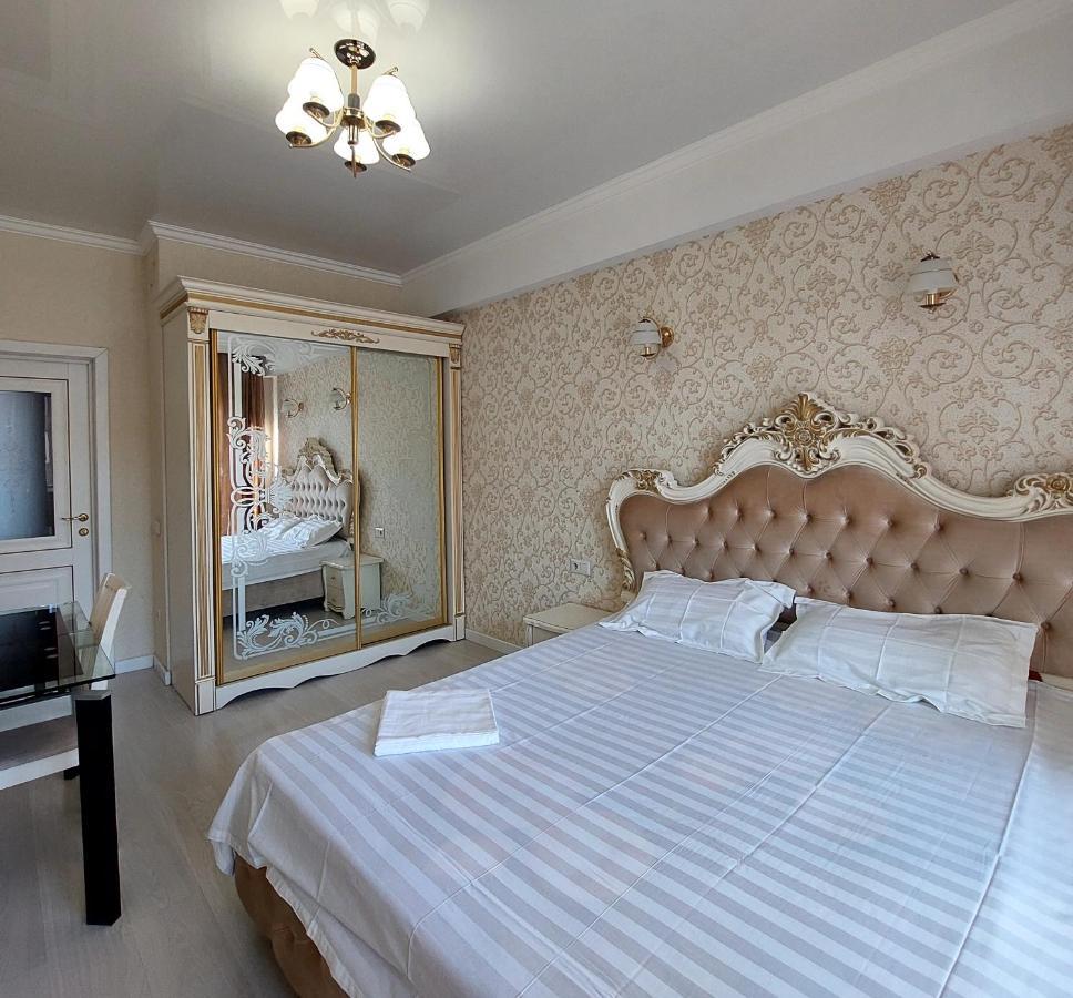 Elite Apartment In Street Mederova 50 Biskek Kültér fotó